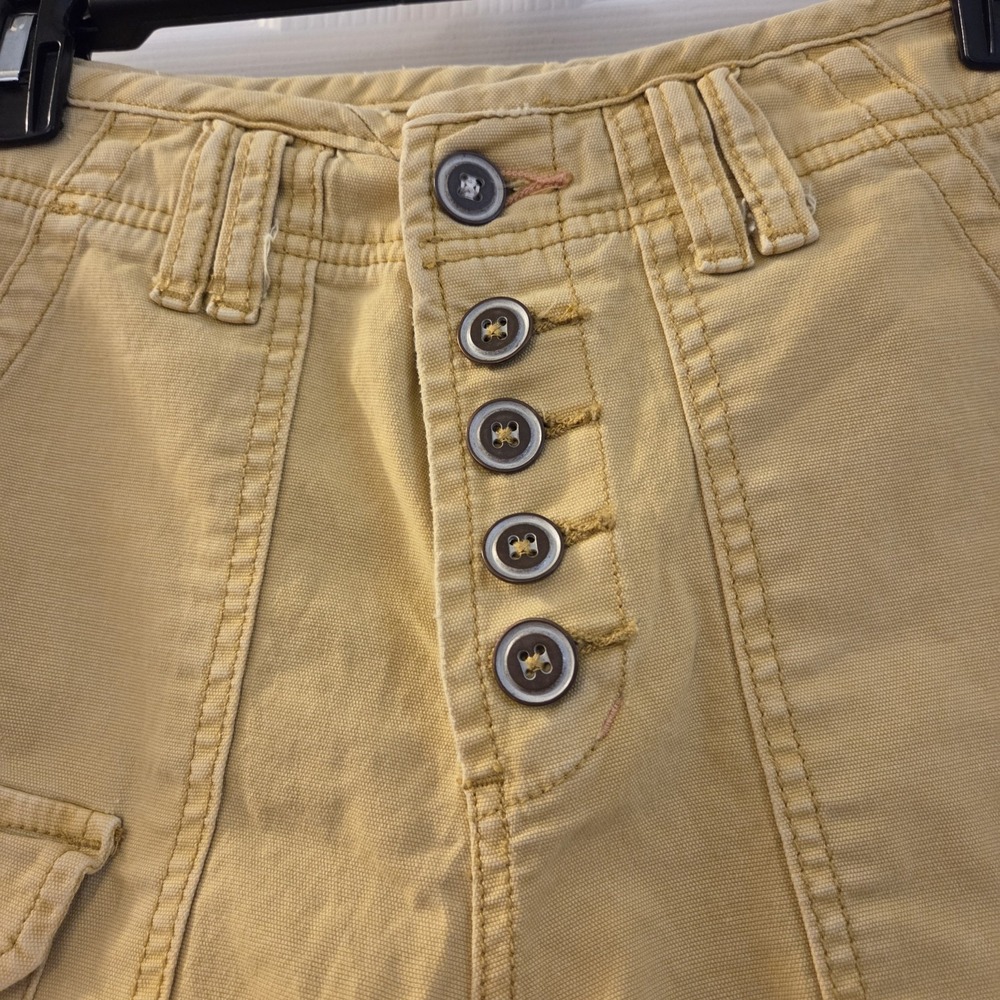Pilcro sz 26 The Wanderer shorts yellow button‎ fly cargo cuffed summer casual - Picture 3 of 15
